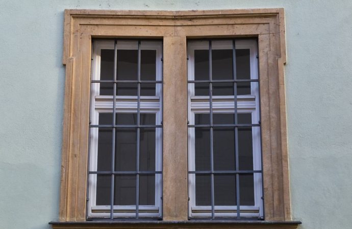 Installazione inferriate è necessaria lautorizzazione comunale? Barre antintrusione finestre