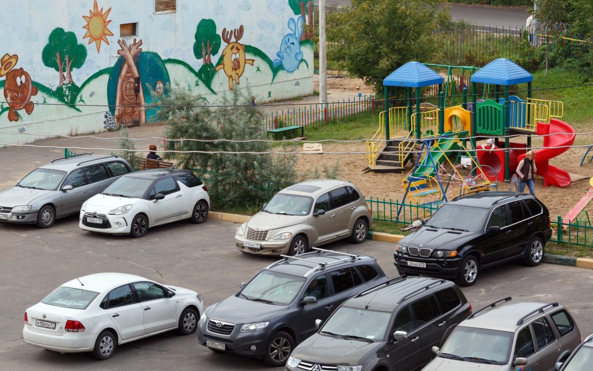 La diversa regolamentazione dei posti auto nel cortile condominiale non costituisce innovazione