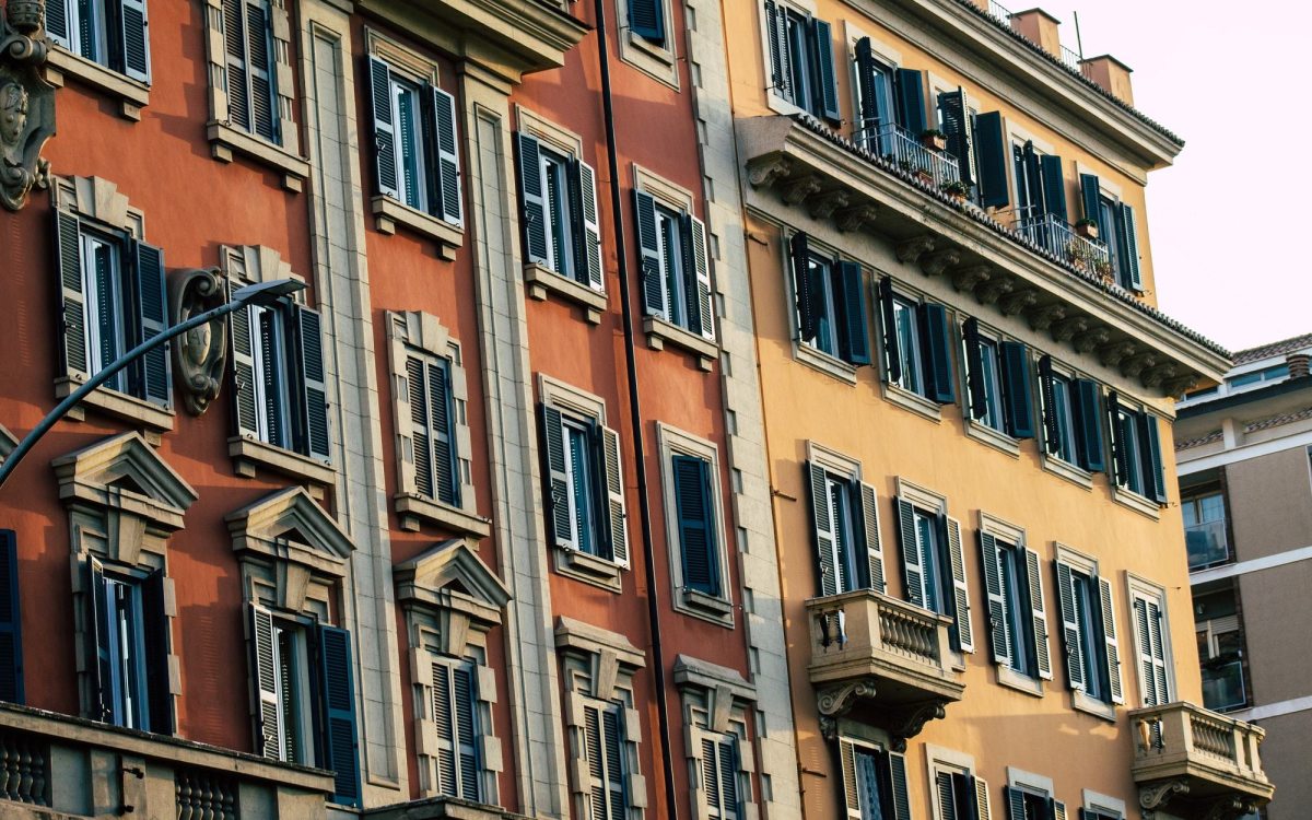 Opere nelle proprietà esclusive di alcuni condomini ed alterazione dei valori millesimali: la reazione degli altri partecipanti al condominio