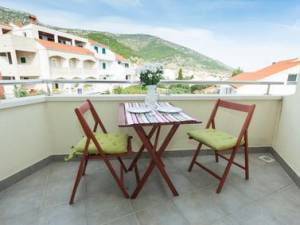 Richiesta proprietà esclusiva di una terrazza che funge da belvedere anche ad una vicina villa.