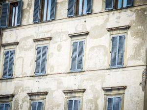 Utilizzazione dell'intercapedine condominiale: quando è possibile, da parte di chi ed entro quali limiti