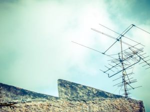 Antenna centralizzata condominiale: chi deve partecipare alle spese per interventi di conservazione?