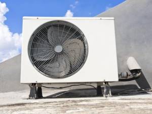 Installazione d'un climatizzatore: quando è lecito, quando è illecito e le possibili conseguenze negative