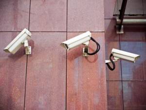 Le riprese delle telecamere condominiali sono utilizzabili nel processo penale anche se violano la privacy