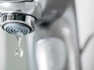 Morosità acqua. Con il nuovo decreto sarà più facile staccare l'utenza? Ecco le modalità applicative.