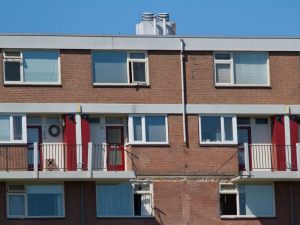 Crollo di un balcone. I danni a terzi sono a carico del proprietario e non del condominio. Una sentenza innovativa