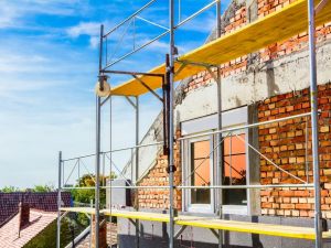 Mancato accesso dovuto alla presenza dei ponteggi installati per i lavori di ristrutturazione: si ha diritto al risarcimento?