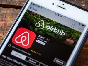 Agenzia delle Entrate: sì alla cedolare secca anche per le locazioni brevi tramite AirBnB