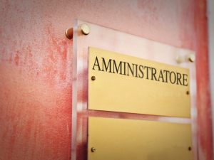 L'amministratore è obbligato ad avere un ufficio?