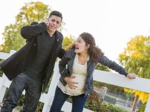 L'illecita occupazione di un immobile è scriminata dallo stato di necessità (gravidanza e invalidità)?