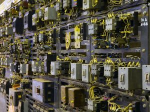 La presenza dell'utenza elettrica legittima il pagamento della tassa sui rifiuti?