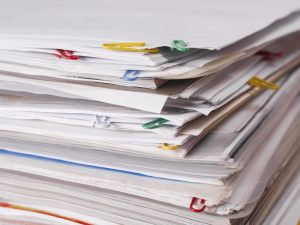 La richiesta di documenti condominiali deve essere specifica e rispettare correttezza e collaborazione con l'amministratore