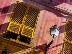 Vendita con riserva di proprietà e condominio