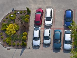 Turnazione parcheggio, se un condomino non vuole osservare la delibera, cosa fare?