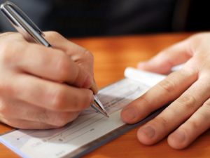 Responsabilità per l'emissione di assegni tratti su conto corrente Condominiale.