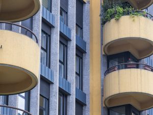 Parapetti del terrazzo, quali criteri di riparto si applicano?