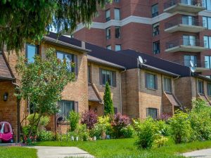 Accettazione dell'eredità: sufficiente la residenza nella casa del de cuius?