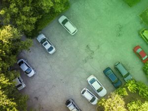 Il cortile trasformato in parcheggio costituisce innovazione