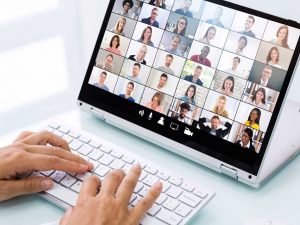 Consenso per l'assemblea on-line, si può chiedere la carta d'identità?
