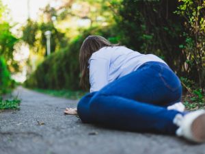Il brecciolino sugli spazi comuni non basta per i danni da caduta