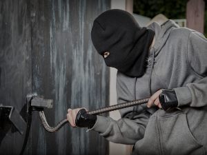 Furto: il garage è “pertinenza di luogo destinato a privata dimora”?