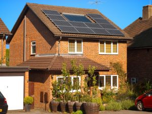 Superbonus e pannello fotovoltaico su edificio adiacente in comproprietà