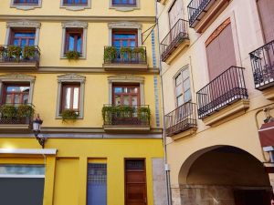 L'amministratore di condominio può fare anche l'agente immobiliare?