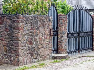 Condominio: può installare il cancello sul muro di cinta?