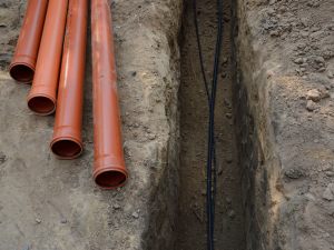 Regolamento di condominio del 1925 e allaccio di un’unità immobiliare alla fognatura comune