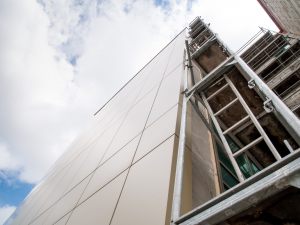 Appalto per opere condominiali e inadempimento parziale dei pagamenti: legittimazione passiva dell'amministratore nella fase monitoria di recupero del credito