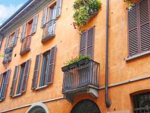 L'amministratore non può agire contro l'impresa edile per vizi e conseguenti danni nelle unità immobiliari di proprietà esclusiva