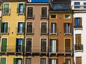 Assemblea incide sui diritti esclusivi: a quali condizioni è possibile?