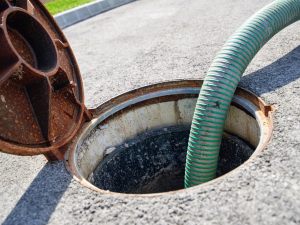 Infiltrazioni nell'immobile di proprietà di un condomino derivanti dalla rottura della rete fognaria condominiale