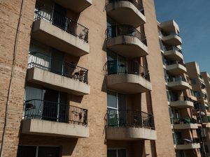 Vendere casa dopo il superbonus: i rischi fiscali per condòmini e amministratori