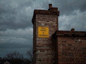 La presenza di amianto nell'immobile non rende nulla la vendita ma può giustificare la riduzione del prezzo