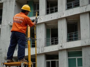 Lavori di manutenzione del palazzo condominiale di iniziativa del singolo condomino: quando ha diritto al rimborso delle spese?