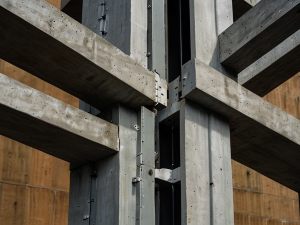 Le spese per il giunto tecnico condominiale vanno ripartite tra tutti i condomini per garantire la sicurezza strutturale