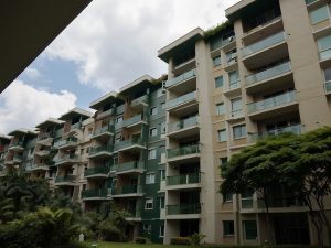 Area verde in condominio antistante la proprietà privata: è possibile l'uso esclusivo?